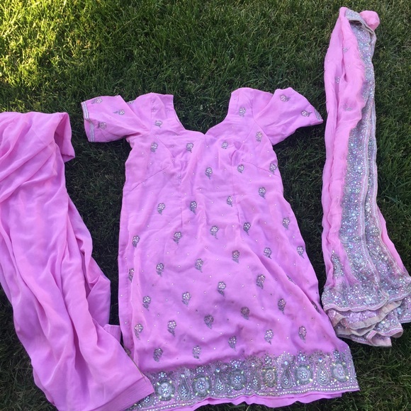 Dresses & Skirts - PRICE DROP Pink princess jasmine diamond Indian dress…